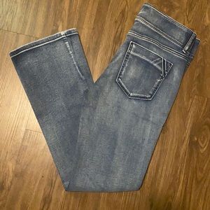 Apt. 9, Sz. 10 Jeans